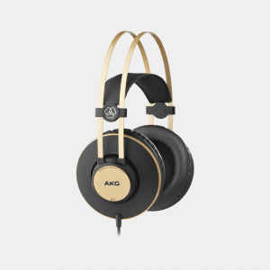 K92  Closed-back headphones
